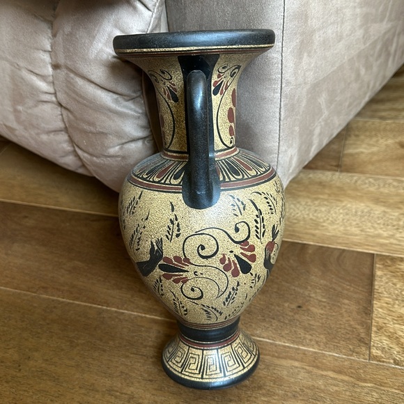 Black/tan hand made Greek ceramic vase. - Picture 10 of 11
